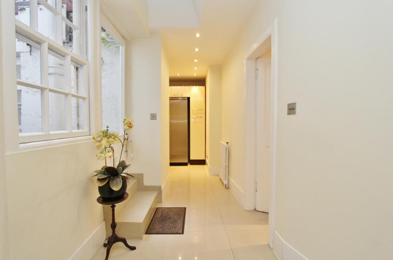 Elegant 3-Bedroom Ramsay Garden Apartment In Edinburgh City Centre Экстерьер фото